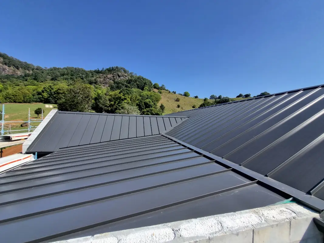 roof installation goonellabah